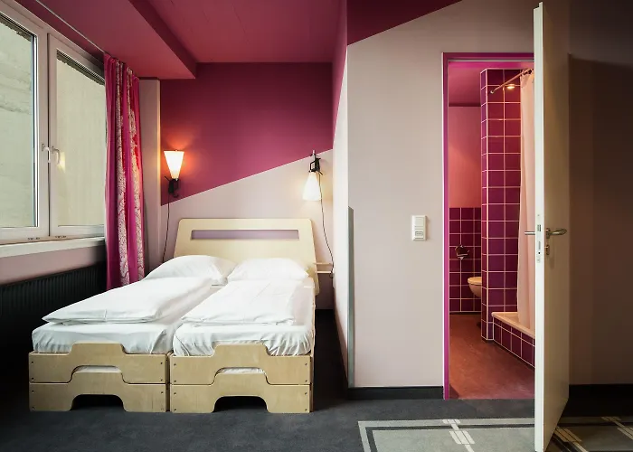 Superbude St Georg Hotel