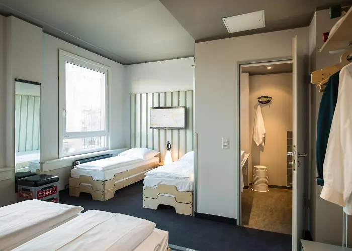 Hotel Superbude St Georg 2*