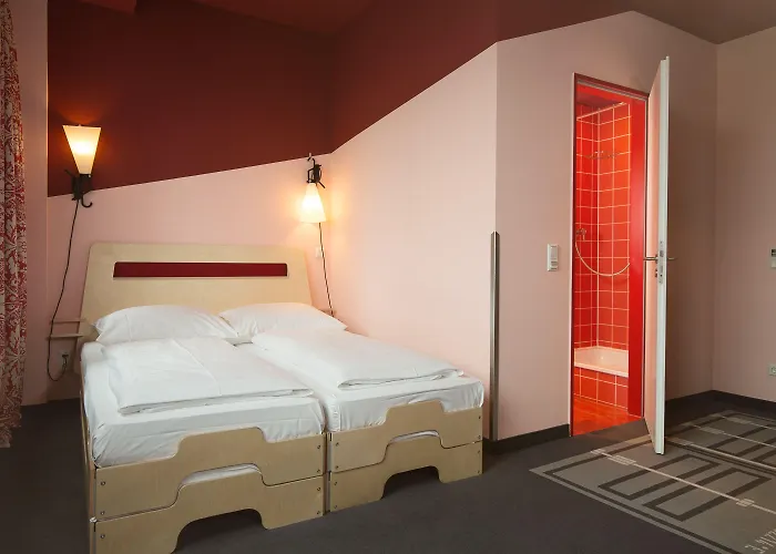 Superbude St Georg Hotel